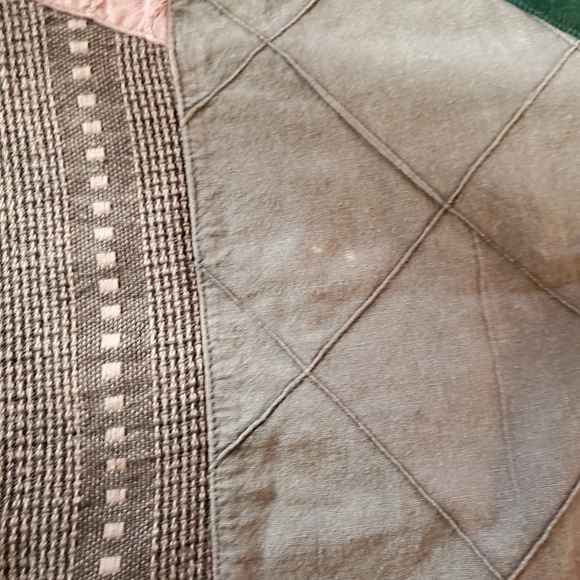 VTG Sacred Threads Patchwork Top - Picture 7 of 7